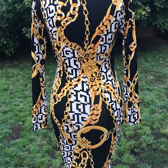 Chain pattern Designer Dress - Picture 4 of 8